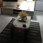 Check In & Chill Inn Apartmán *