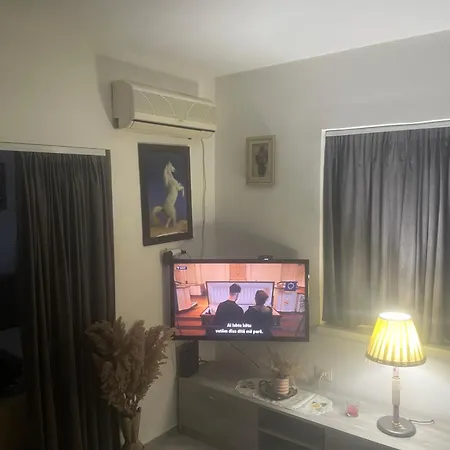 Lovely Studio Flat *