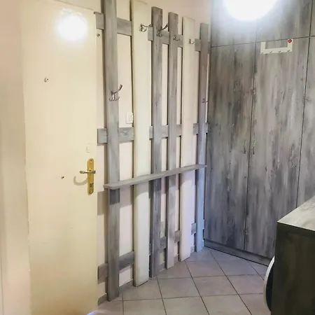 Chill Inn, Into A Cozzy Space * Tirana