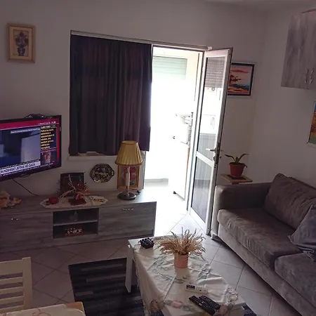 Lovely Cozzy Flat Apartment Tirana