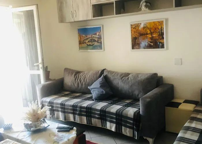 Chill Inn, Into A Cozzy Space