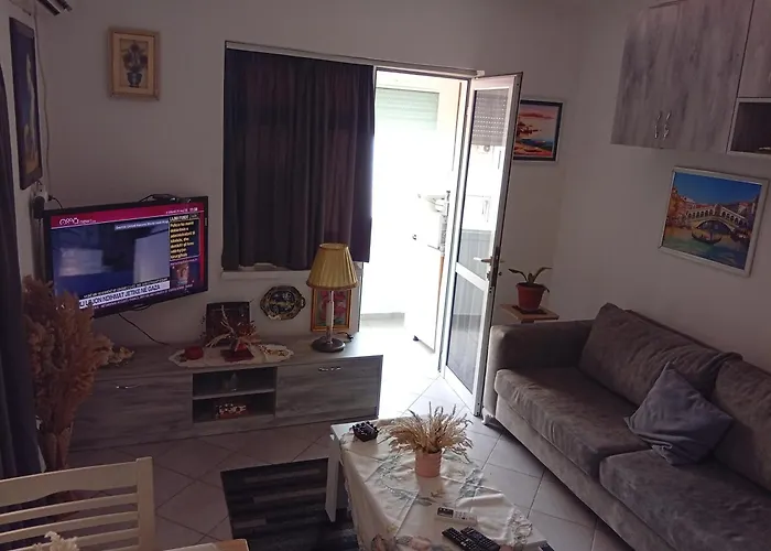 Chill Inn, Into A Cozzy Space Apartament Tirana